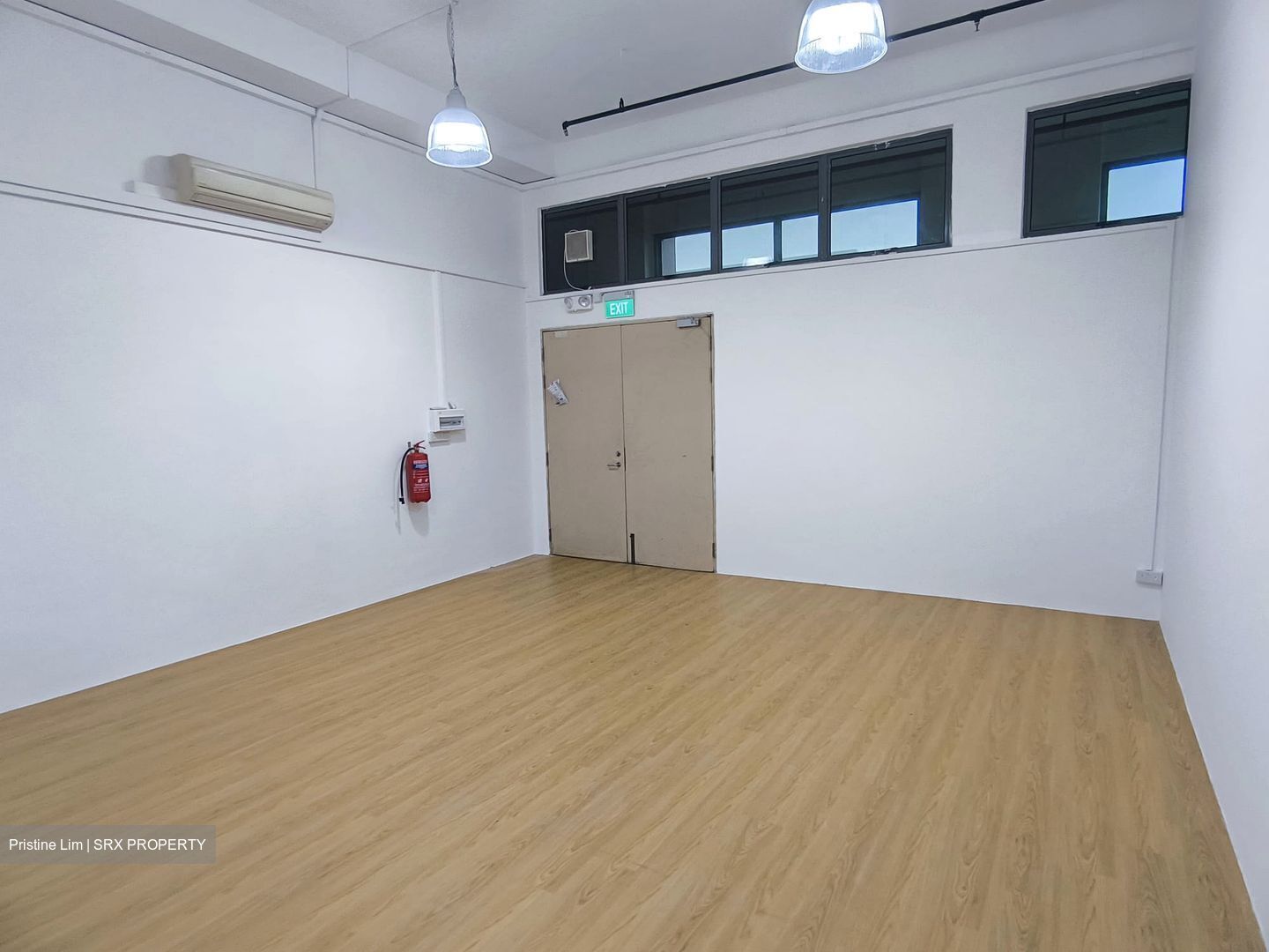 Jean Yip Building (D14), Factory #552439471